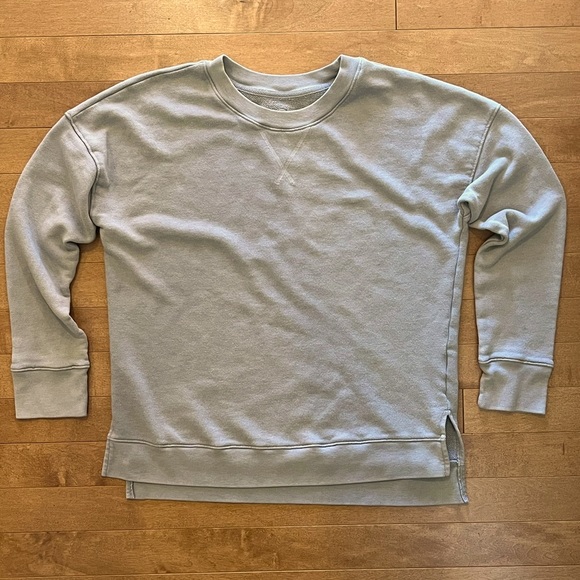 Time and Tru Women’s Gray Crewneck Sweatshirt Size Small - Picture 1 of 6